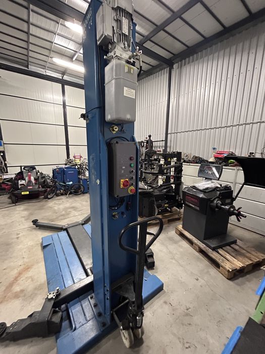 Podnośnik samochodowy jednosłupowy mobilny Polecam