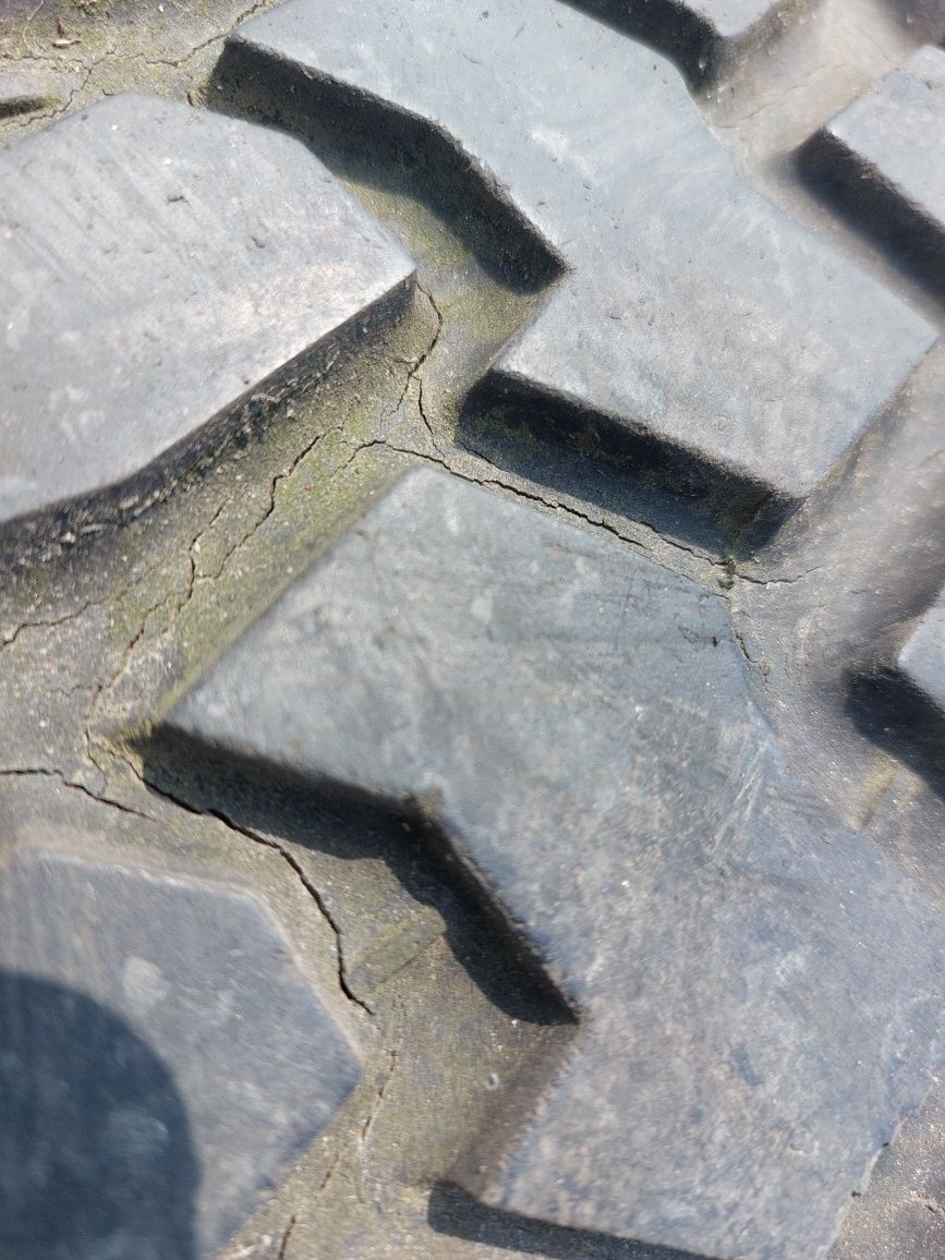 33x13.50R15 Bfgoodrich opona używana rolnicza
