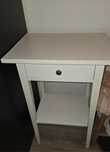 Stolik szafka nocna Hemnes Ikea