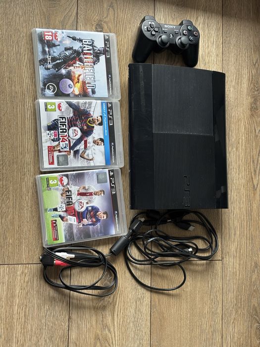 Sony Playstation 3 + gry