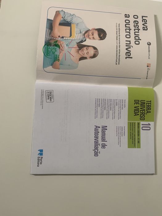 Caderno de atividades de Biologia e Geologia 10° ano