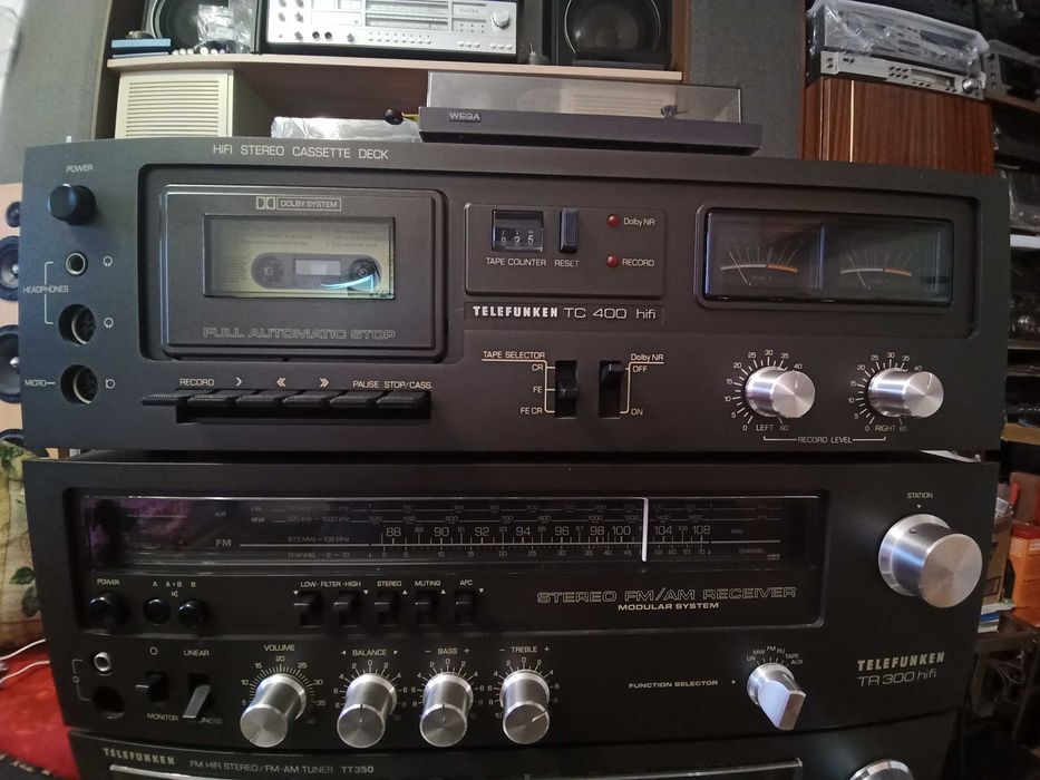 Стереоресівер Telefunken TR 300 та дека Telefunken Tс400