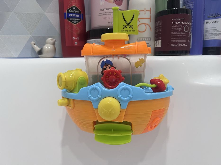 Продам караблик для ванны