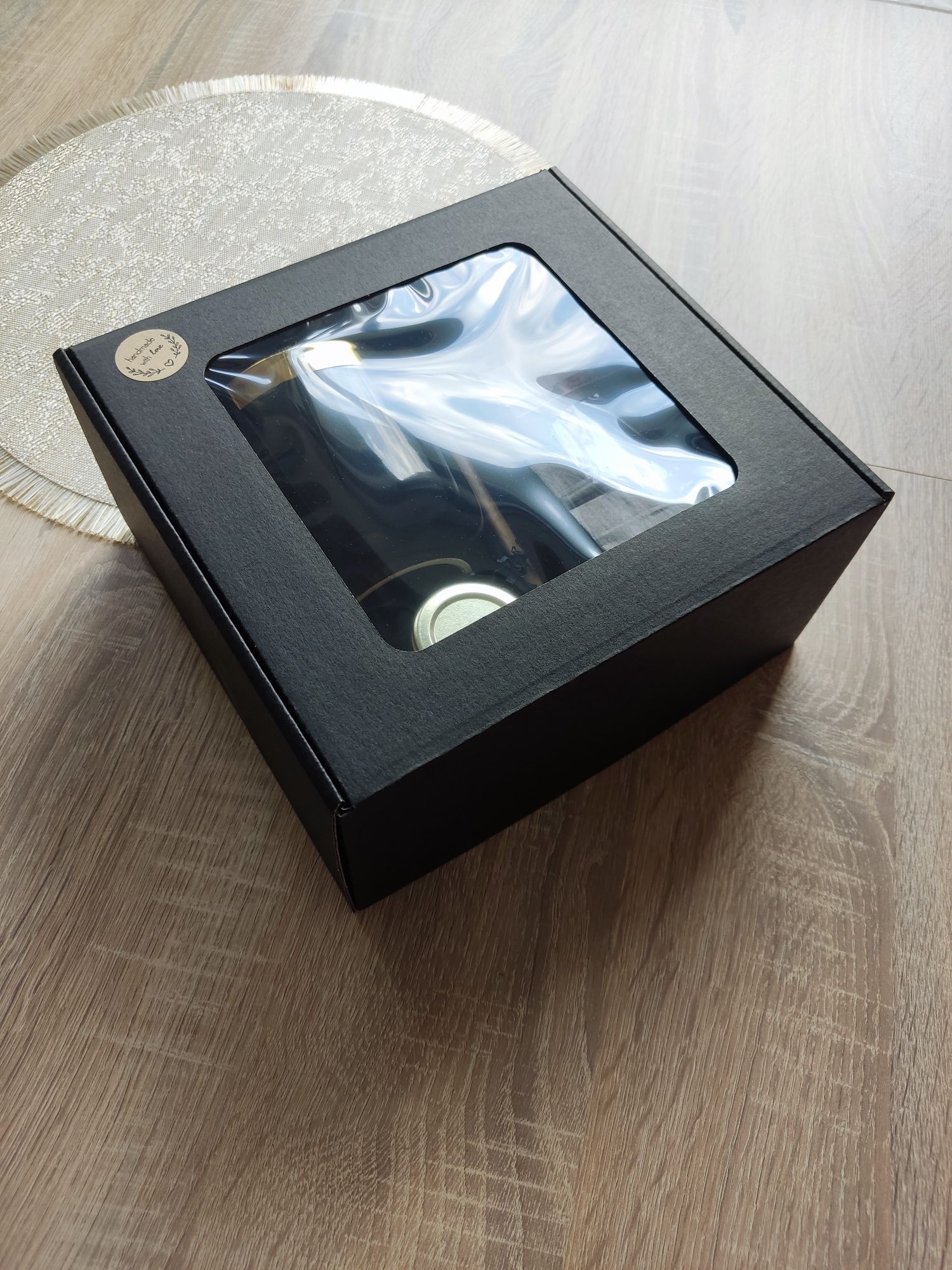 MINI BOX prezentowy K&H dla Niego - Kubek Czarny ze złotym rantem
