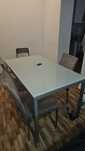 Mesa tampo de vidro  110x70 (as cadeiras podem ir)