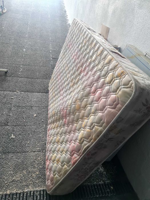 Cama madeira maciça