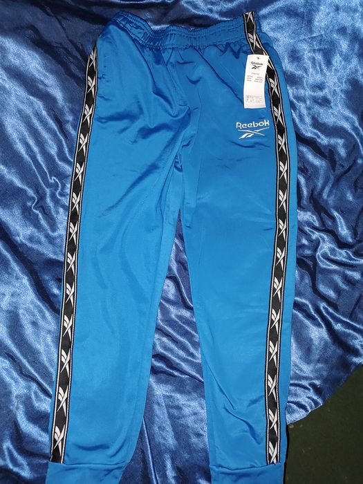 Spodnie dresy Reebok nowe 152