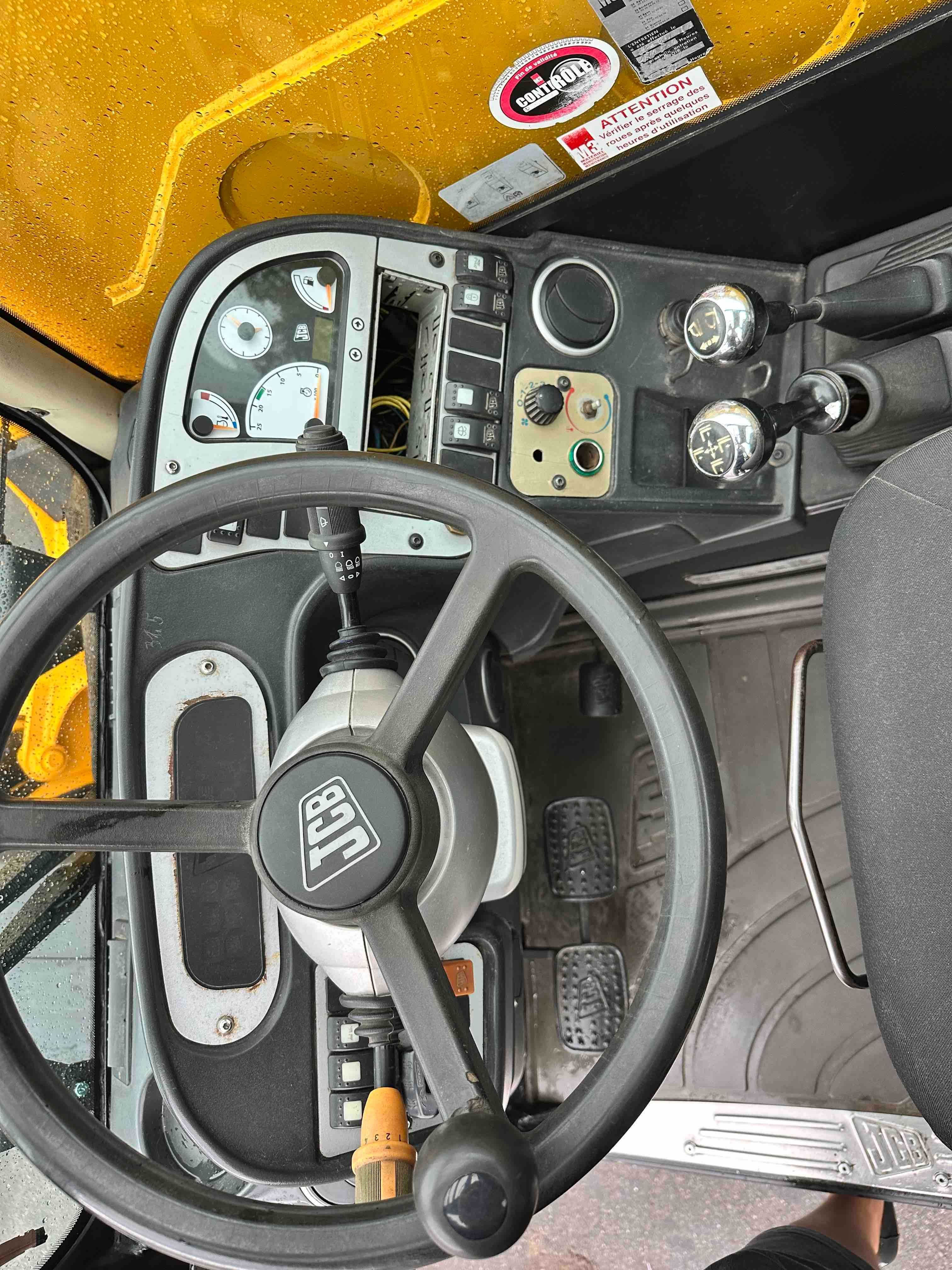 Телескопічний навантажувач б/в JCB 540-140, Рік випуску - 2008 р.