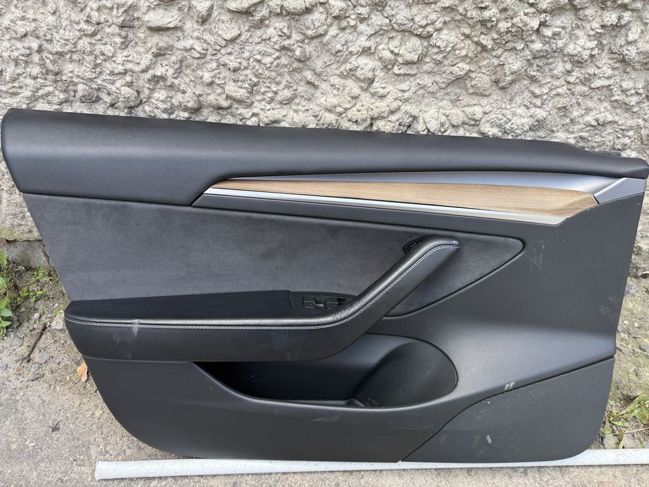 Водійська карта дверна Tesla 3 рест