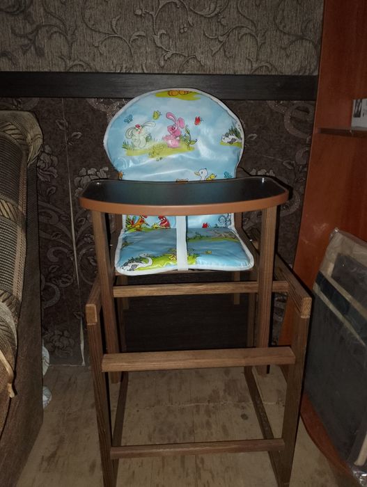 Стульчік для кормлення