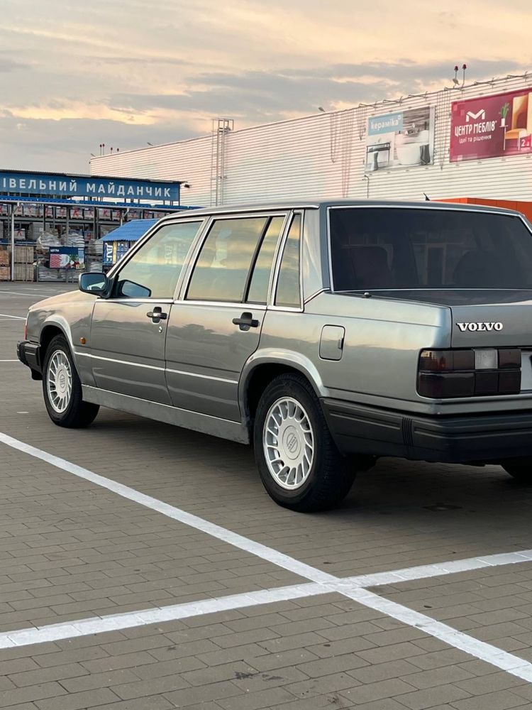 Volvo 740 2.3 газ/бензин