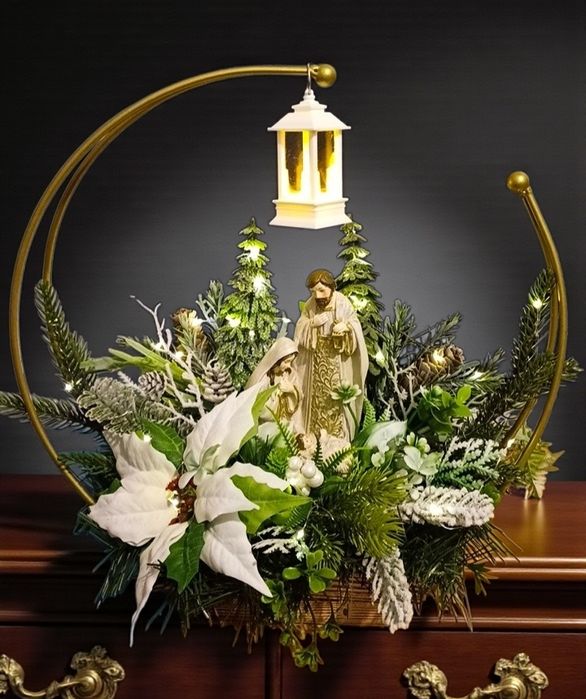 Kompozycja Świąteczna,  stroik z Świętą Rodziną  Bożonarodzeniowy