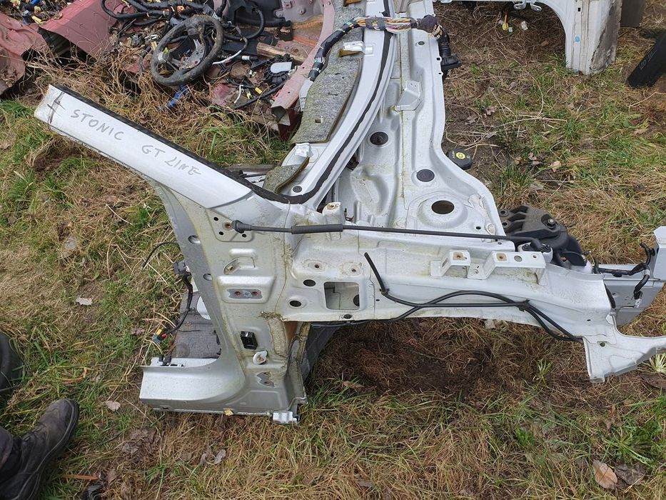 KIA STONIC ĆWIARTKA PRZÓD PRZEDNIA PRAWA podłużnica FARTUCH