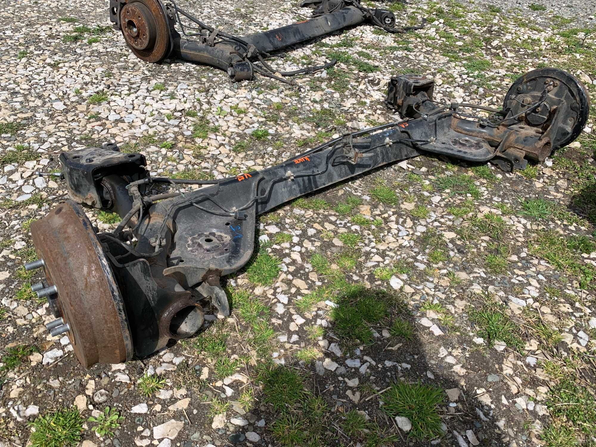 Балка задня підвіски ниссан жук разборка nissan juke тележка