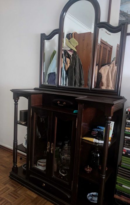 Móvel de entrada ou de apoio