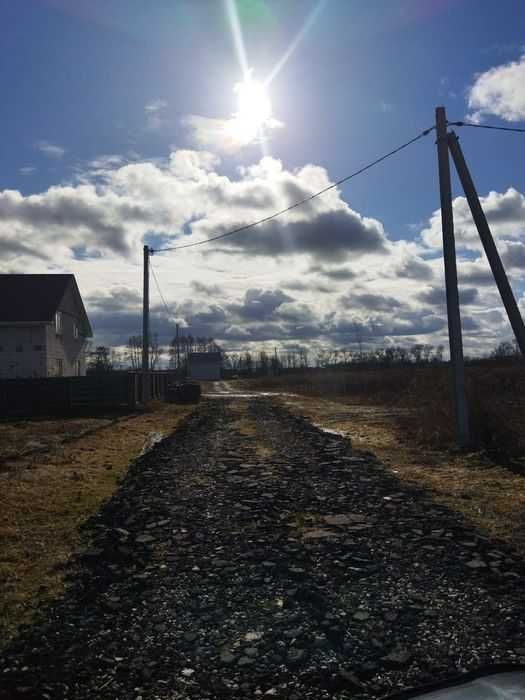 Терміново ділянки під забудову с.Літки, поруч озера!
