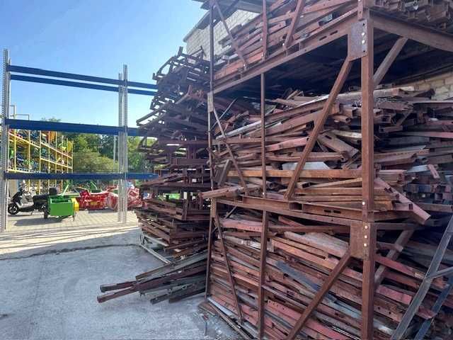 МЕТАЛ кутник різної товщини