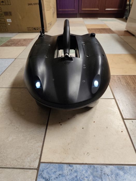 Łódka zanętowa trend micro