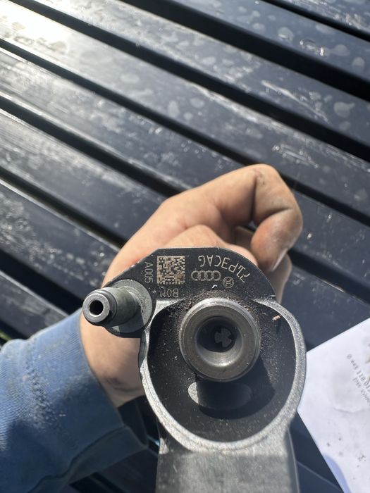 форсунка audi 4.0 tdi
