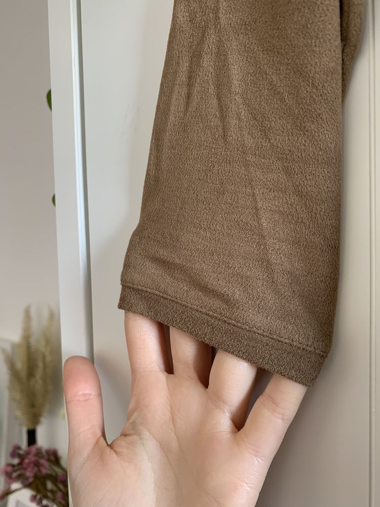 Blusa em Camurça com Aplicações (portes incluídos)
