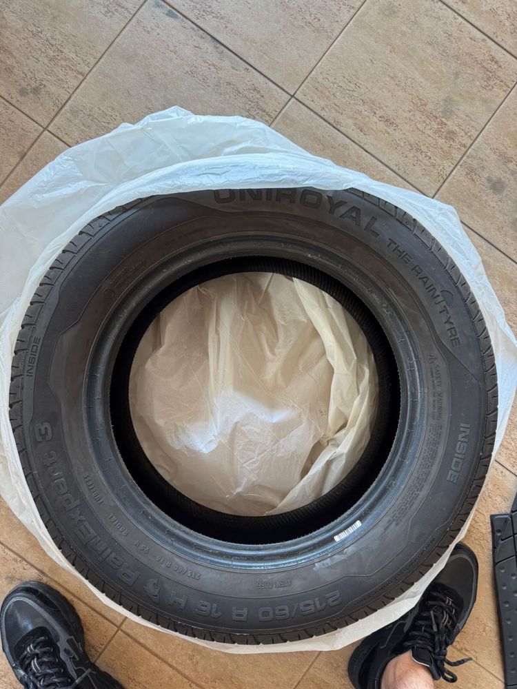 Продам Uniroyal 215/60 r16 як нові!