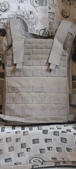 Бронежилет тактичний