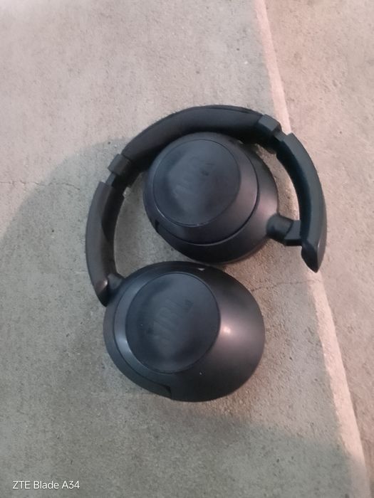 Fones JBL grandes