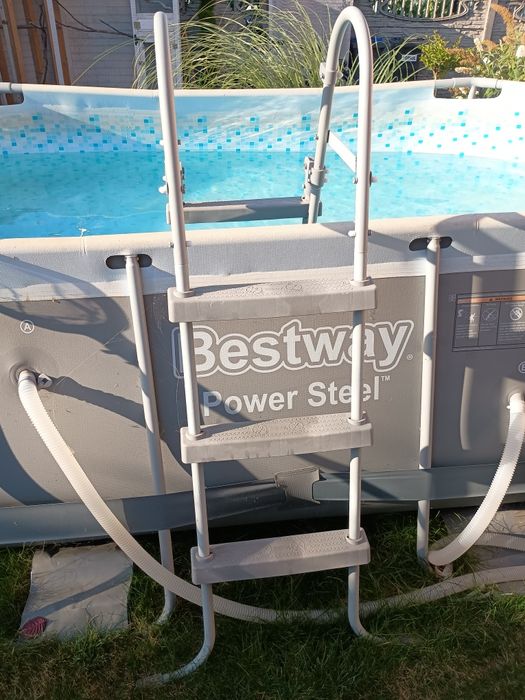 Basen 12000 litrów + pompa piaskowa. Roczny