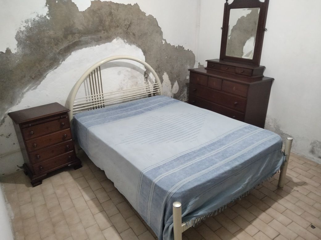 Quarto de casal com colchão