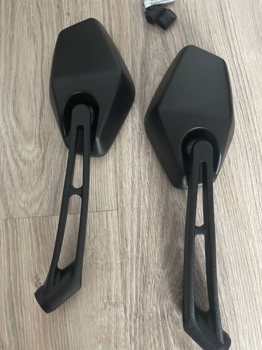 Дзеркала на мотоцикл