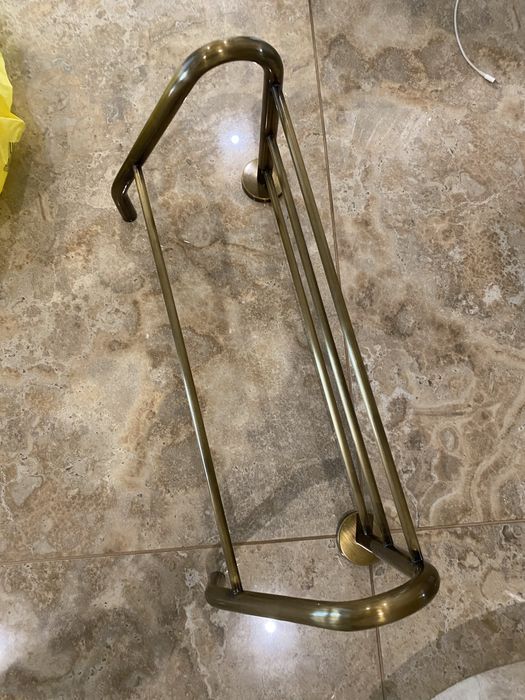 Сушилка Полка для полотенца в ванную бронза