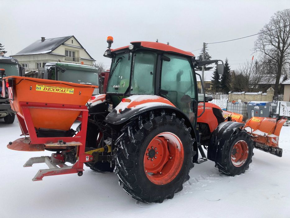 Odśnieżanie Placów Parkinów Dróg