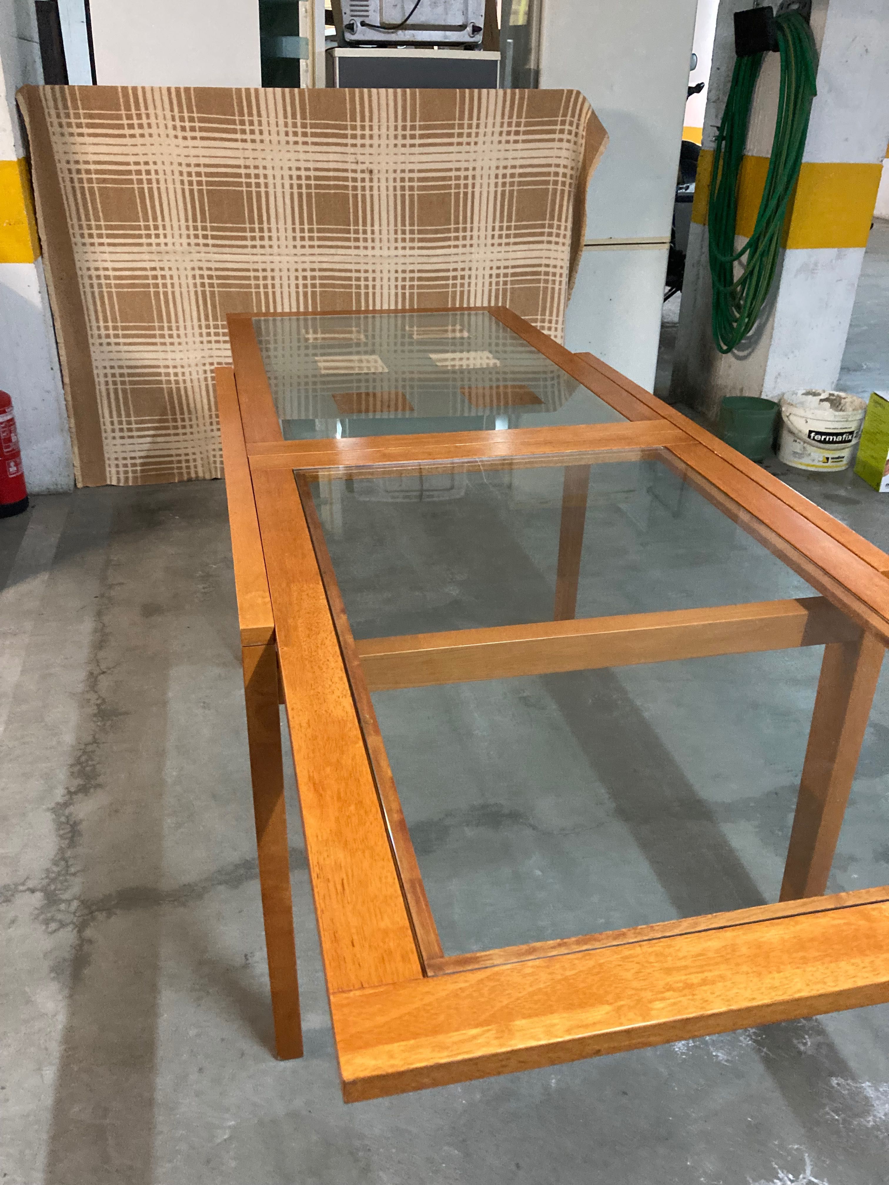 Mesa de Sala e 4 Cadeiras