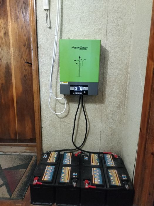 Гібридний інвертор Master Power 48 В  MF-OMEGA-UM5KV3 з гелевими акуму