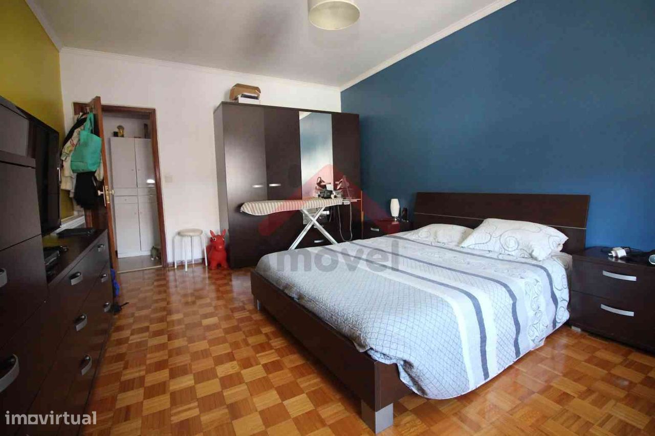 Apartamento com grande  terraço.