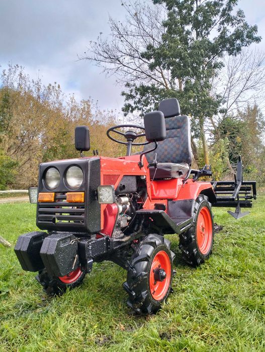 Мінітрактор трактор ХТЗ Т012