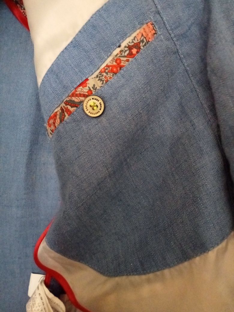 Blazer azul de linho, marca Zara