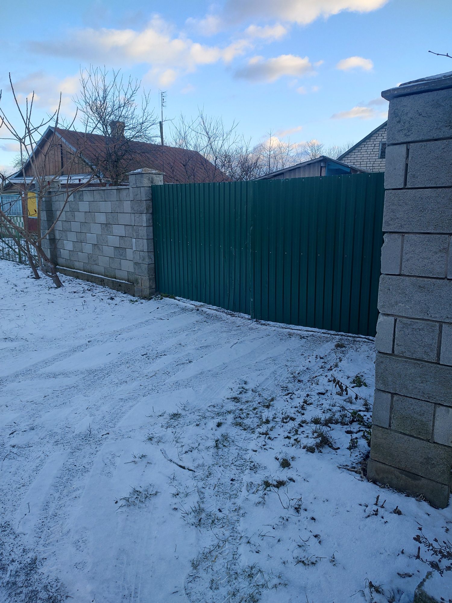 Будинок з усіма зручностями та приватним озером