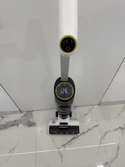 Миючий акумуляторний пилосос Karcher FCV 4