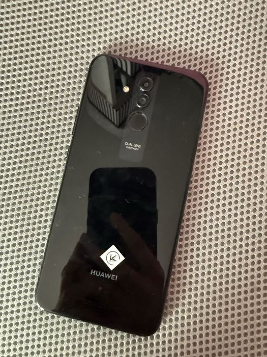 telefon czarny Huawei Mate 20 Lite 64gb