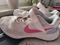 Buty sportowe Nike dla dziewczynki