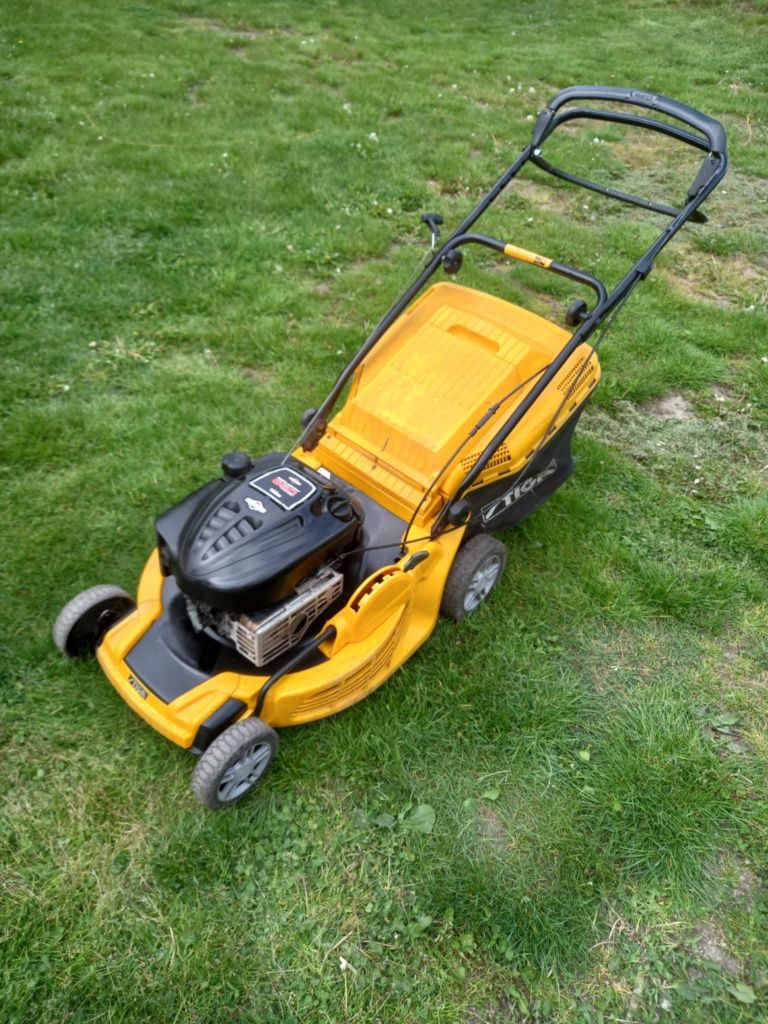 Kosiarka spalinowa z napędem briggs stratton