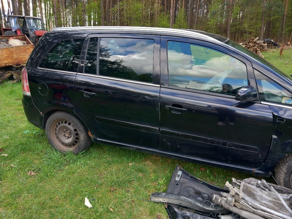 Opel Zafira B 1.9 CDTI 150km  SPORT 2007 części