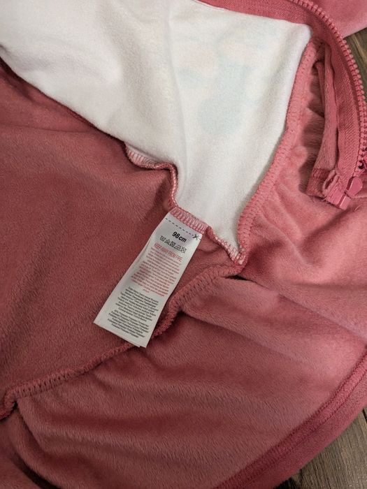Продам костюмчик на дівчинку