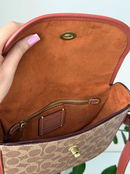 Шкіряна сумка Coach saddle