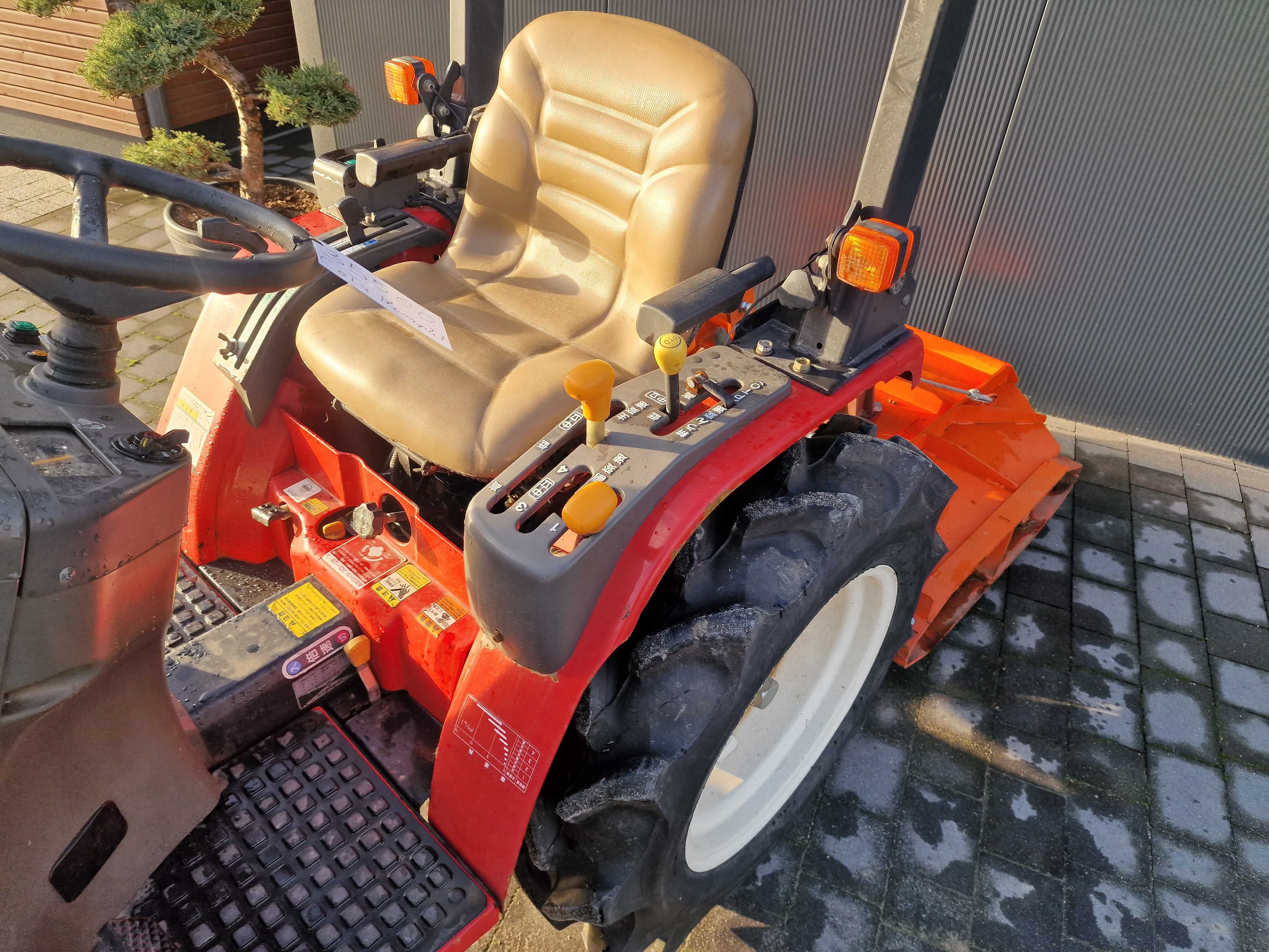 Mini Traktor Yanmar,japonski ciągnik,4x4,traktorek ogrodniczy,sadownik