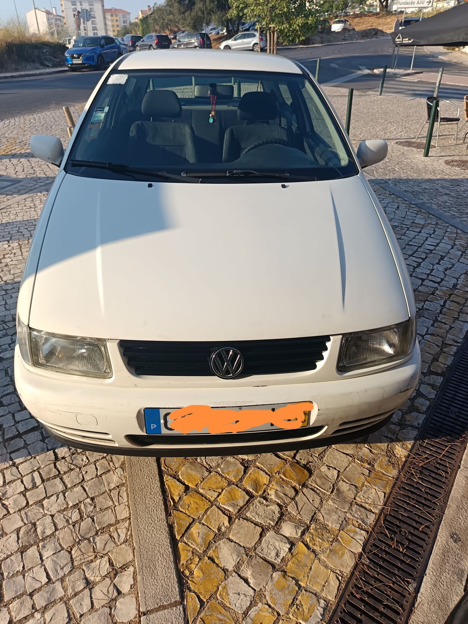 Polo em ótimo estado.