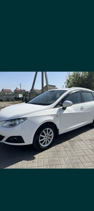 Продам авто Сеат ібіца 2011 р дизель 1.6 в гарному стані