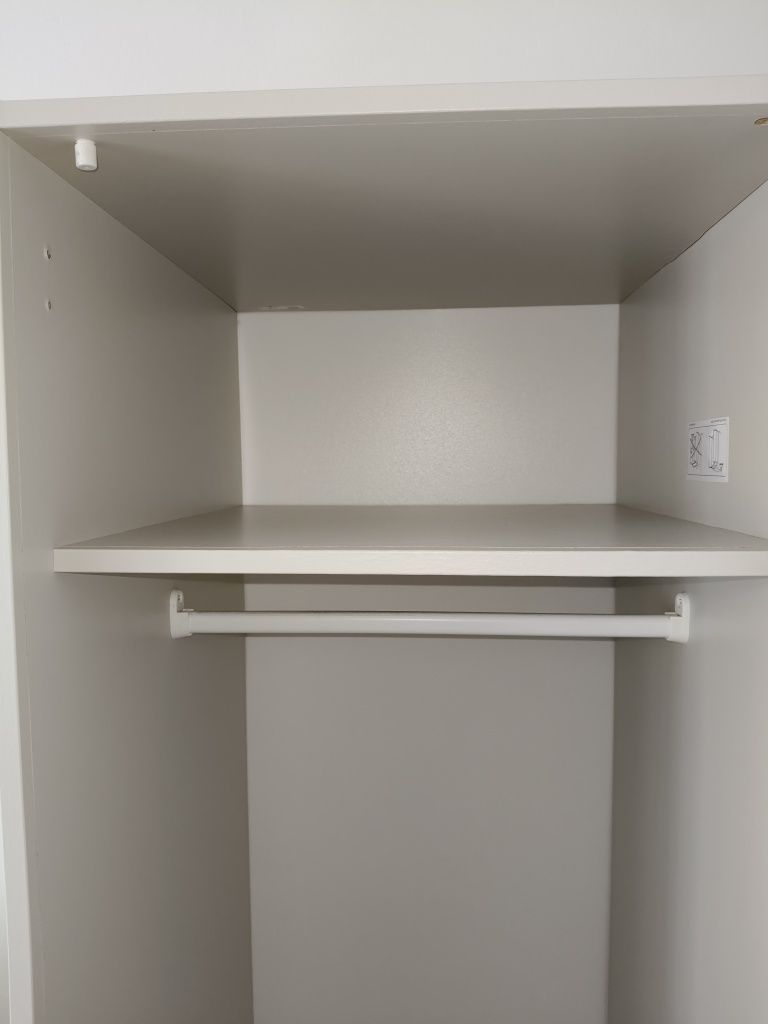 Dois roupeiros IKEA