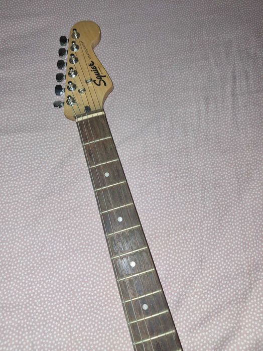 Guitarra Fender Squier